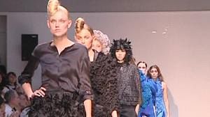 Xuan-tu Nguyen et Elie Saab ont marqué les défilés parisiens