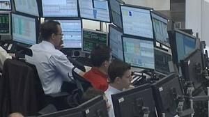 Falling oil prices save shares from worse losses