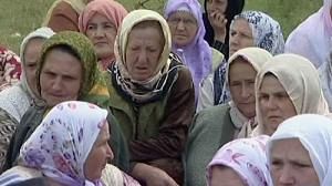 Srebrenica mourners denied access to memorial site