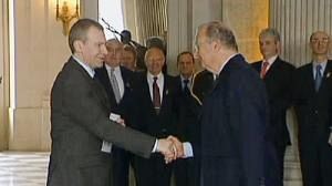 Belgian King calls in others to solve political crisis