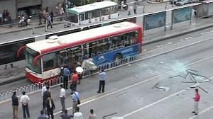 Deux morts et quatorze blessés dans l’explosion de deux bus en Chine