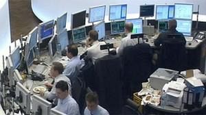 Les gains des indices boursiers européens s’effritent à la clôture lundi