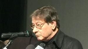 Palestinian poet Darwish dies aged 67