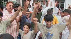Au Pakistan, la rue fête le départ de Musharraf