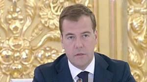 Le président russe dénonce l’envoi d’aide humanitaire en Géorgie par l’armée américaine