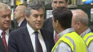 Gordon Brown tente d’afficher son leadership en matière de politique économique
