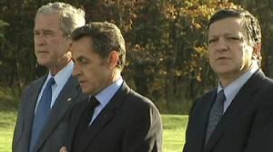 Bush, Sarkozy y Barroso proponen en Camp David varias cumbres sobre la crisis
