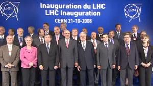 Le grand collisionneur de Hadrons, ou LHC inauguré au CERN à Genève