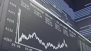 Stocks still hit by recession fears