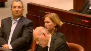 Livni heads polls ahead of looming election