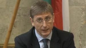 IMF ready to bail out Hungary and Ukraine