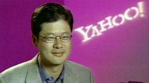 Yahoo boss steps down