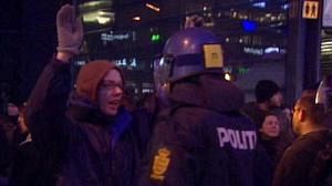Manifestações contra o governo grego alastram a varias cidades europeias