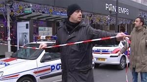 Cinq bâtons de dynamite découverts dans un grand magasin parisien