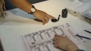 Les colombiens et les péruviens vivant en Espagne pourront voter aux prochaines municipales de 2011