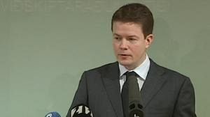 Iceland’s commerce minister quits
