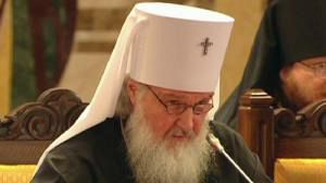 Moderniser leads contest to head Russian church