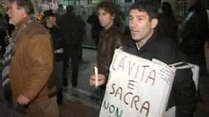 Italian euthanasia row deepens after coma girl death