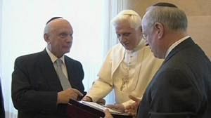 Rabbis hear Pope condemn holocaust denial