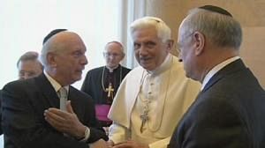 Pope Benedict condemns anti-Semitic comments