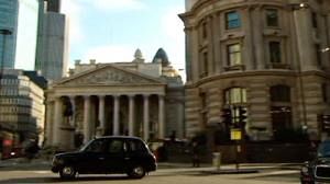 Londres va protéger les banques des pertes causées par leurs actifs “toxiques”