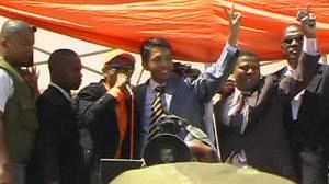 Le président malgache propose un référendum