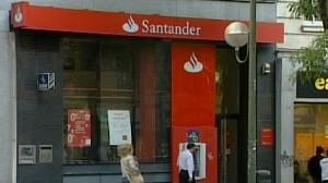 Chavez to nationalise local Santander bank