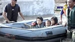 Indonesian dam bursts as dozens drown