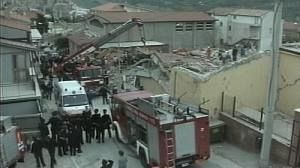 Corruption claims in earthquake aftermath