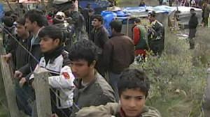 France pledges to scrap Calais “jungle”