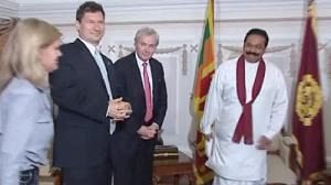 Tamil Tigers claim Sri Lanka still bombing them