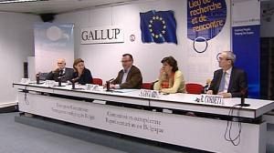 Politicians urged to talk more