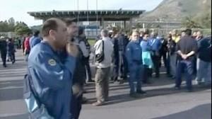 Fiat workers strike over closure fears