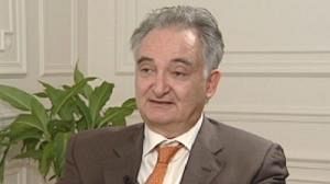 Jacques Attali: “si Europa no se dota de un gobierno europeo, la construcción europea se desplomará.”