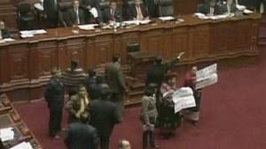 Exploitation de la forêt amazonienne : le parlement péruvien suspend une loi controversée
