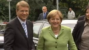 Merkel verspricht Steuersenkung