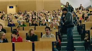 Allemagne : enquête sur des professeurs présumés corrompus