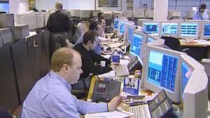 Les indices boursiers lundi : l’espoir les fait grimper