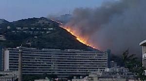 Le feu aux portes de Gênes