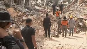 Espoir et désespoir à Padang en Indonésie