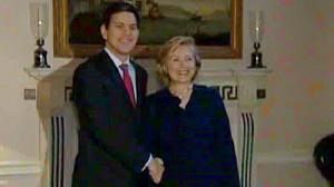 Clinton : “le monde ne va pas attendre indéfiniment l’Iran”