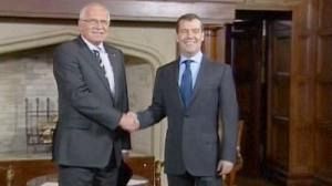 Ex Czech president slams Klaus’ refusal over Lisbon