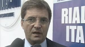 Un membre du gouvernement italien soupçonné de liens avec la mafia napolitaine