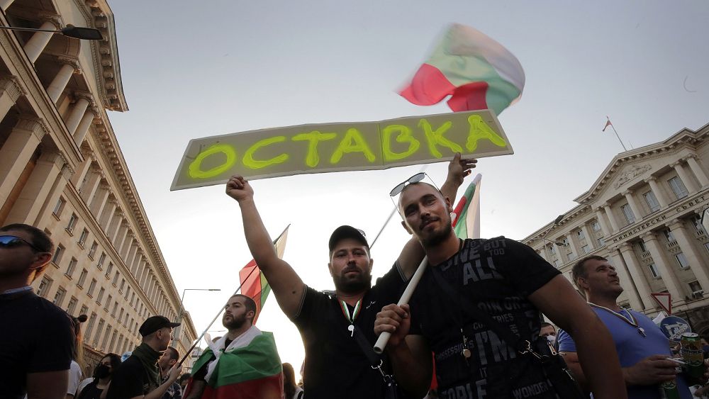 Bulgaria: Justice minister resigns as anti-corruption protest passes 50 consecutive days - Bulgaria: Justice minister resigns as anti-corruption protest passes 50 consecutive days