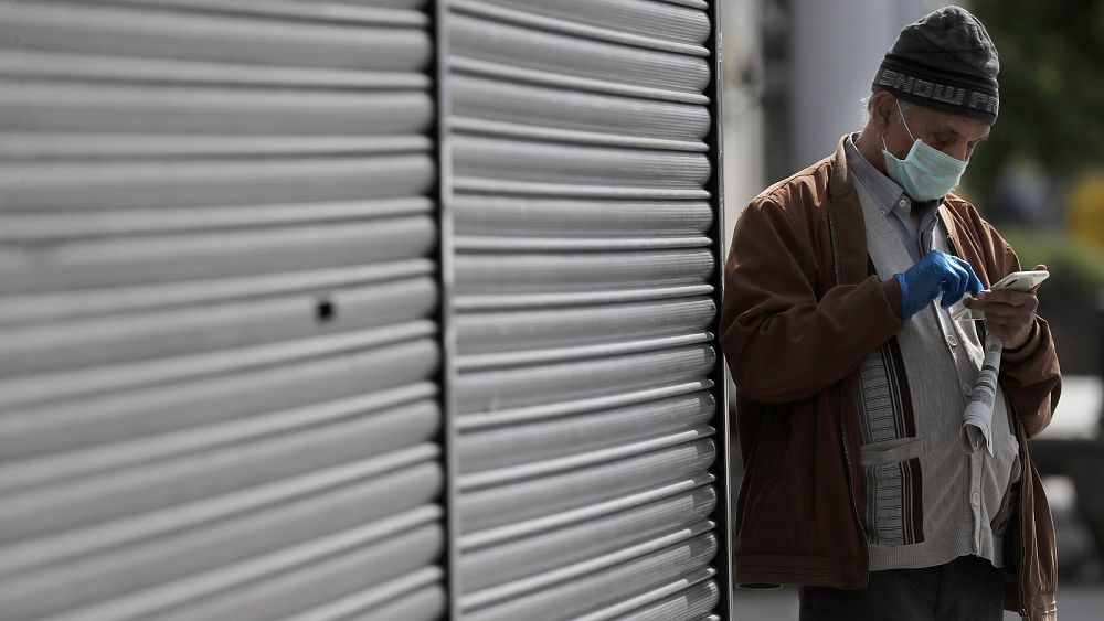 UK: Troubled COVID-19 trace and trace app launched four months late - breaking news headlines UK: Troubled COVID-19 trace and trace app launched four months late