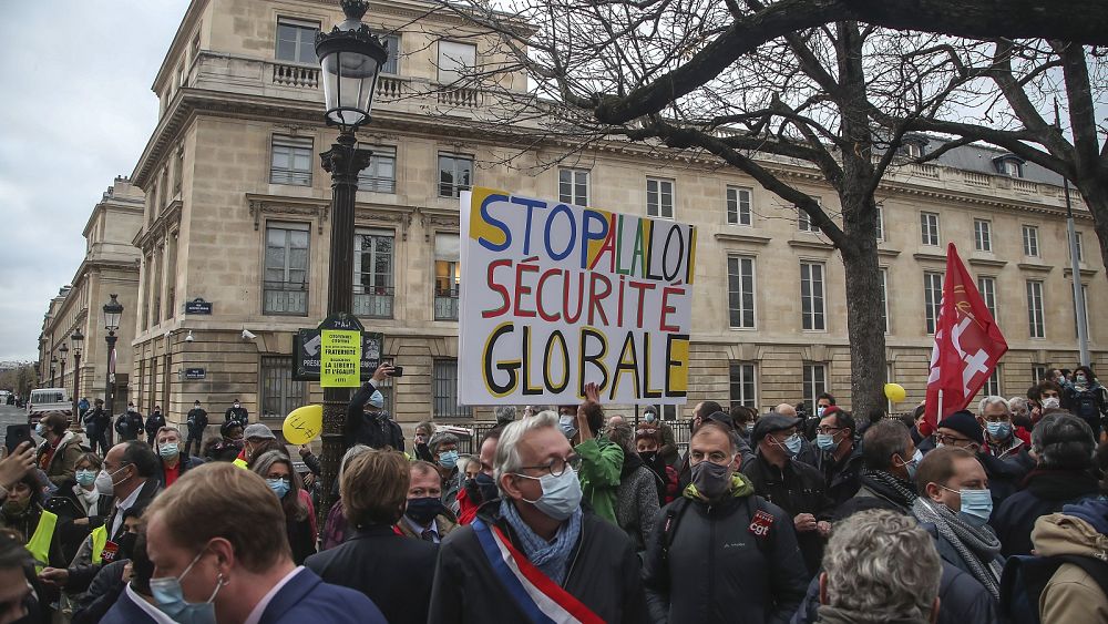 Protest in Paris calls for new security law to be dropped - Protest in Paris calls for new security law to be dropped