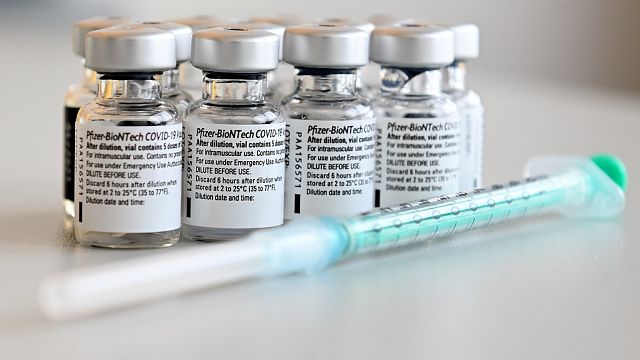 Covid-19 : les Sud-africains réclament leur vaccin contre la Covid-19