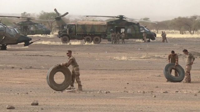 Macron sur le point d'annoncer une réduction d'effectifs de Barkhane au Sahel