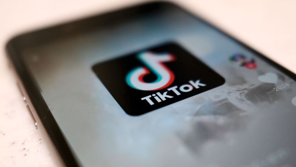 Spanish TikTok influencer sued over unprotected sex claims - NewsOpener Spanish TikTok influencer sued over unprotected sex claims
