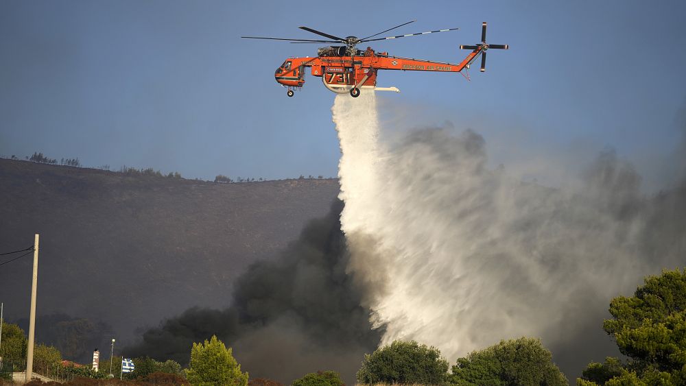 Wildfire continues to rage near Greek capital - NewsOpener Wildfire continues to rage near Greek capital